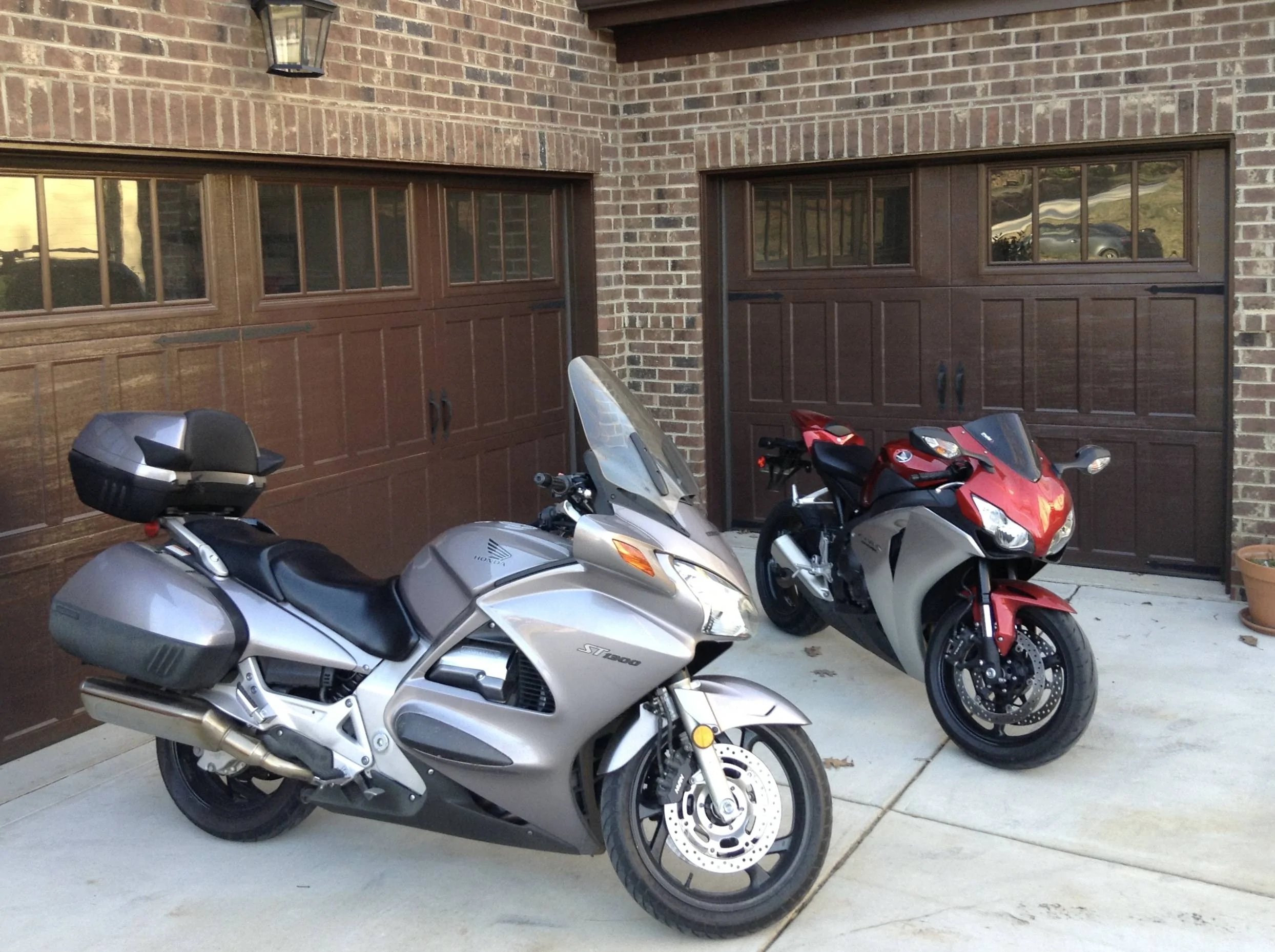 Your Motorcycles | Page 2 | 2019+ Ford Ranger and Raptor Forum