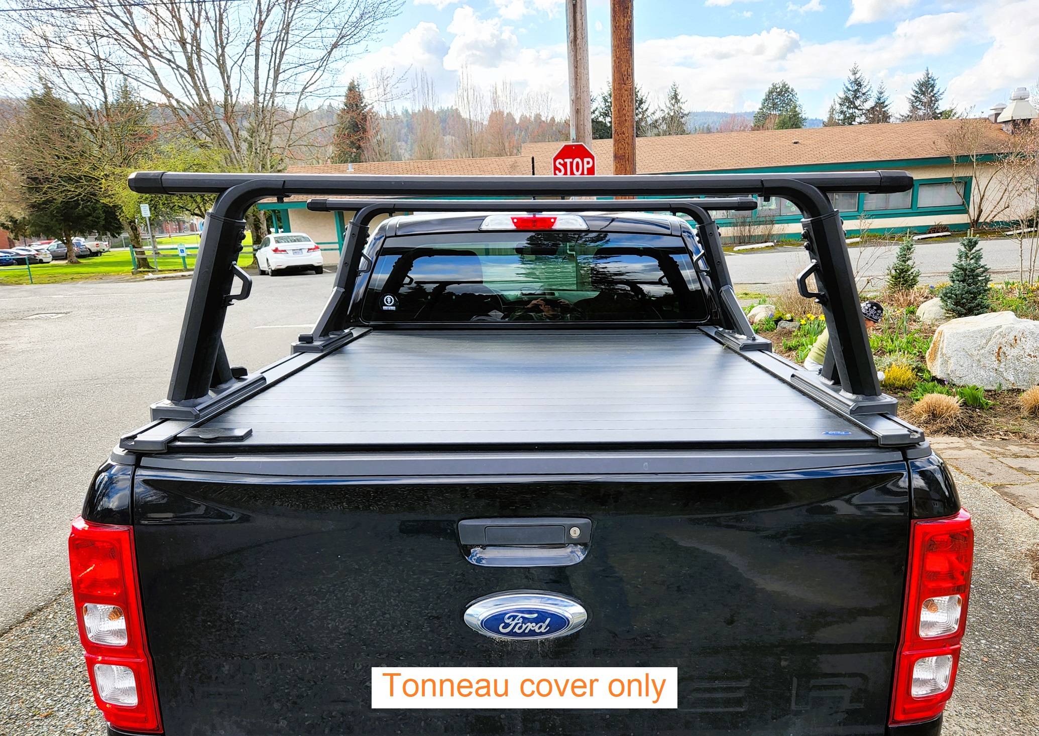 Tonneau cover 2.jpg