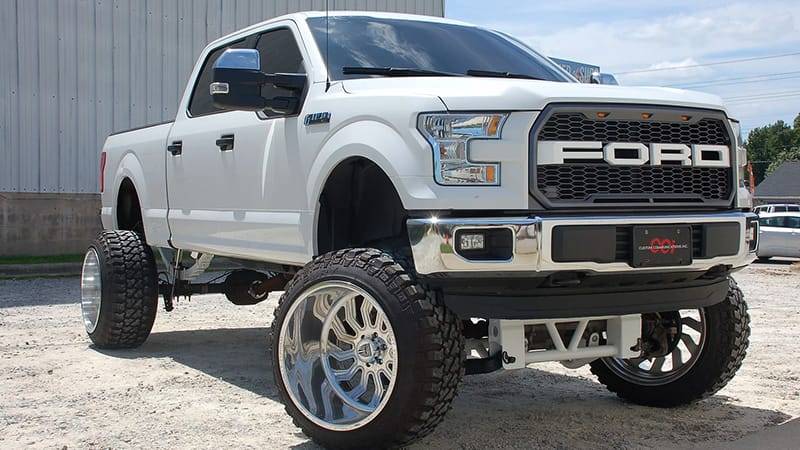 lifted truck_supertruckplus_800x450.jpeg