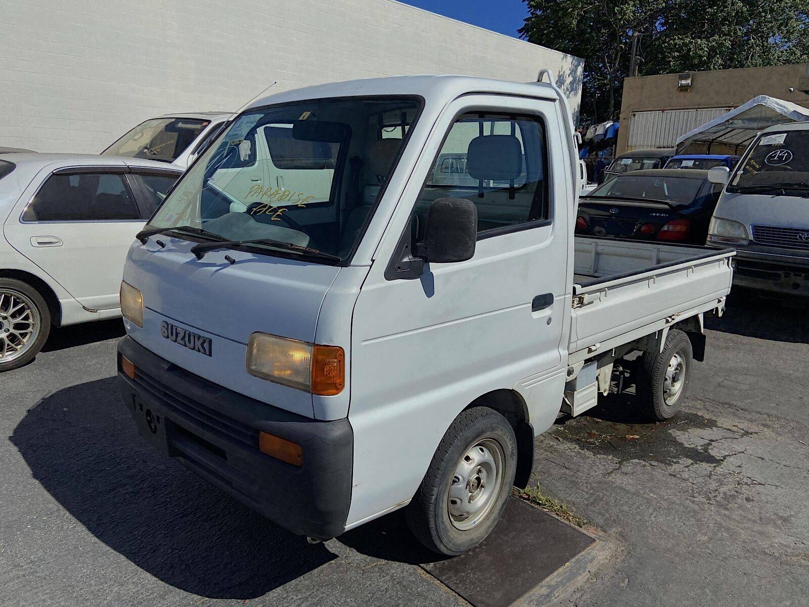 1997_Suzuki_Carry_4X4_left_front_profile.jpg