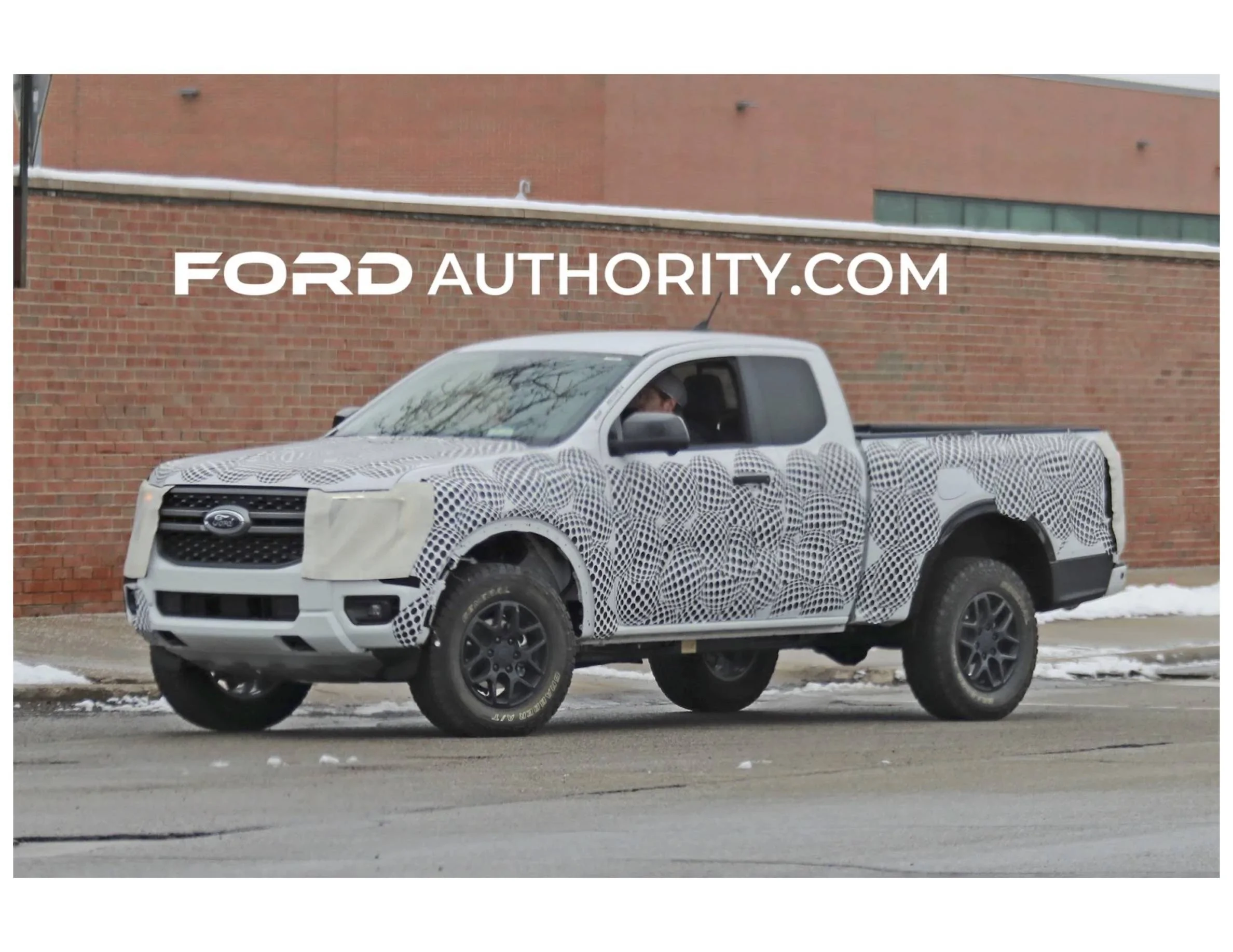 2024-Ford-Ranger-Tremor-SuperCab-Prototype-Spy-Shots-January-2023-Exterior-002.jpg.webp.webp