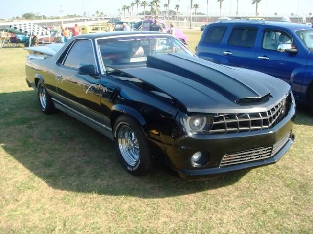 El-Camaro-1-El-Camino-Central.jpg