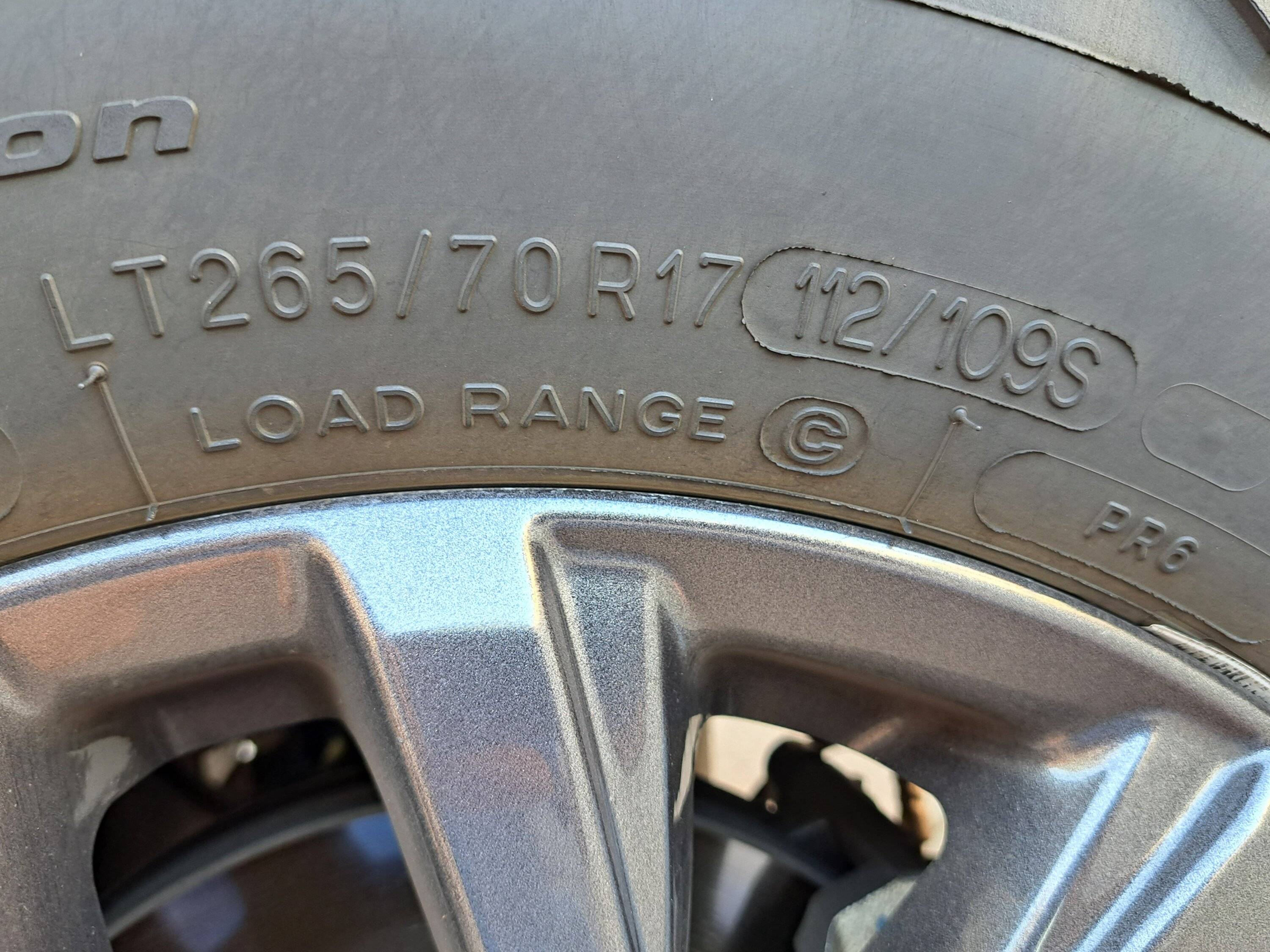 Tire specs-6 ply-45lbs..jpg