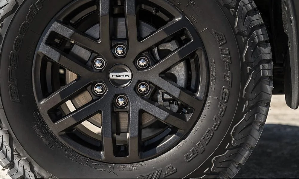 Ford-Ranger-RAPTOR-Tyre-and-Disc-Brake.webp