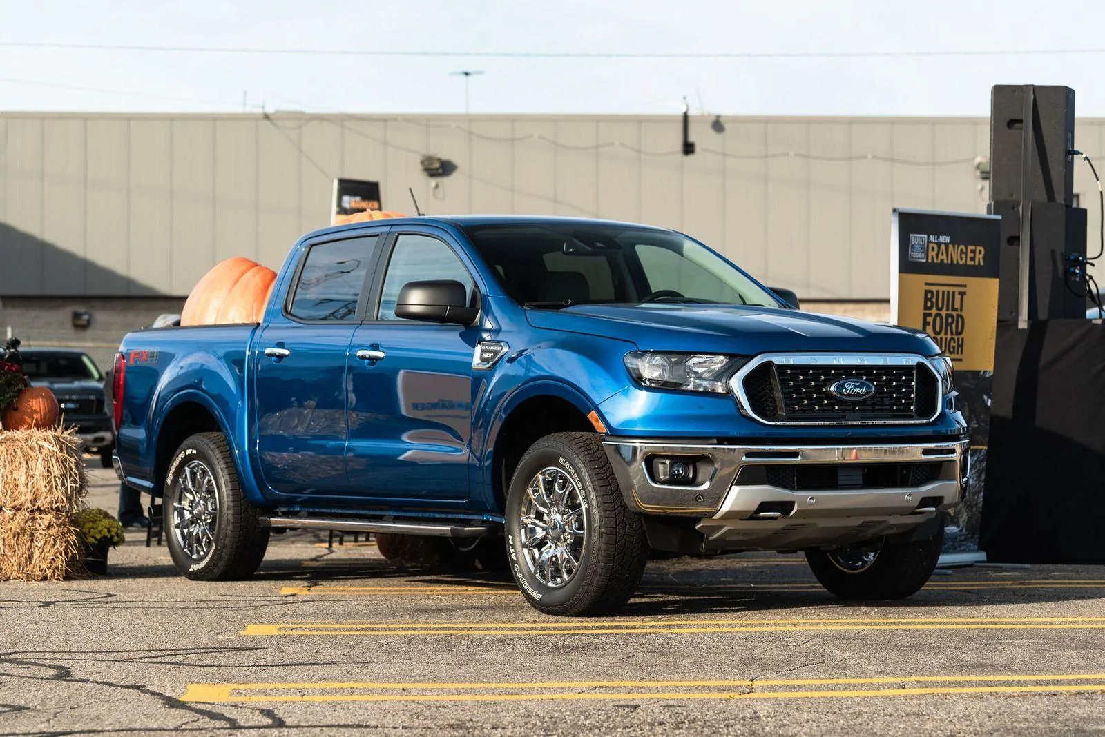 2019-Ford-Ranger-XLT-Crew-Cab-FX4-.webp