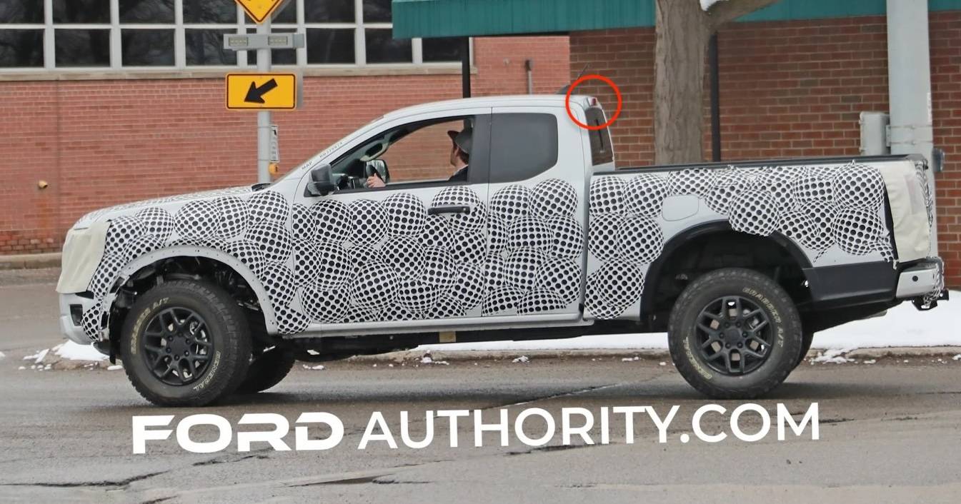 2024-Ford-Ranger-Tremor-SuperCab-Prototype-Spy-Shots-January-2023-Exterior-005.jpg copy.jpg