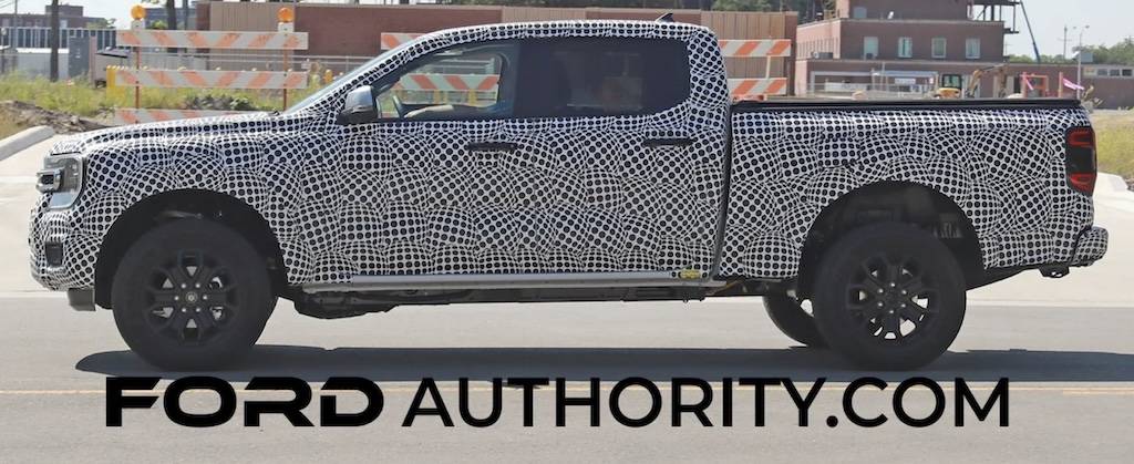 2024-Ford-Ranger-Super-Crew-Long-Bed-Prototype-Spy-Shots-June-2022-Exterior-007.jpg.webp copy.jpg