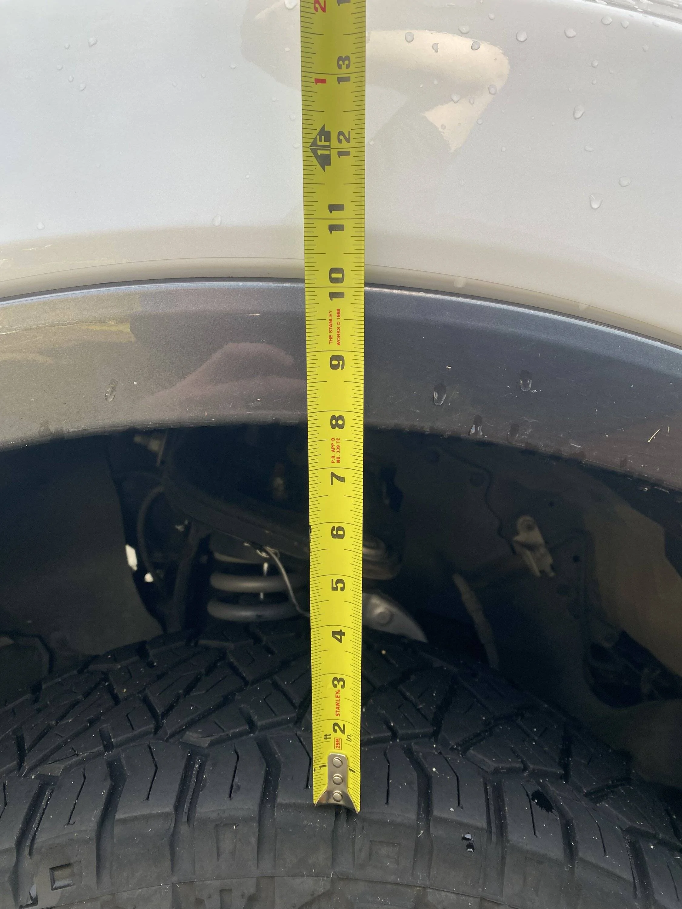 Top tire to Fender.webp