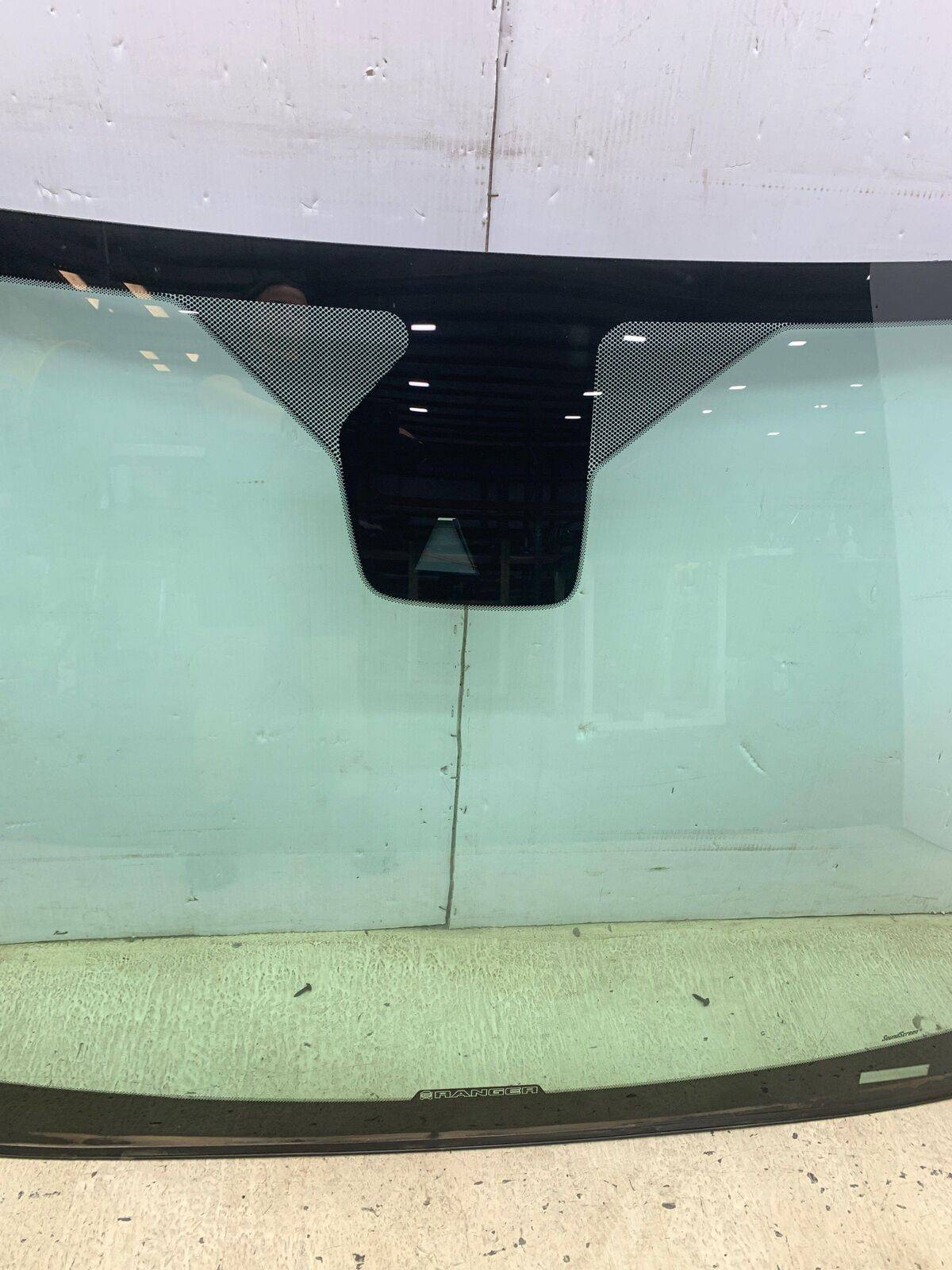 Windshield1.jpg