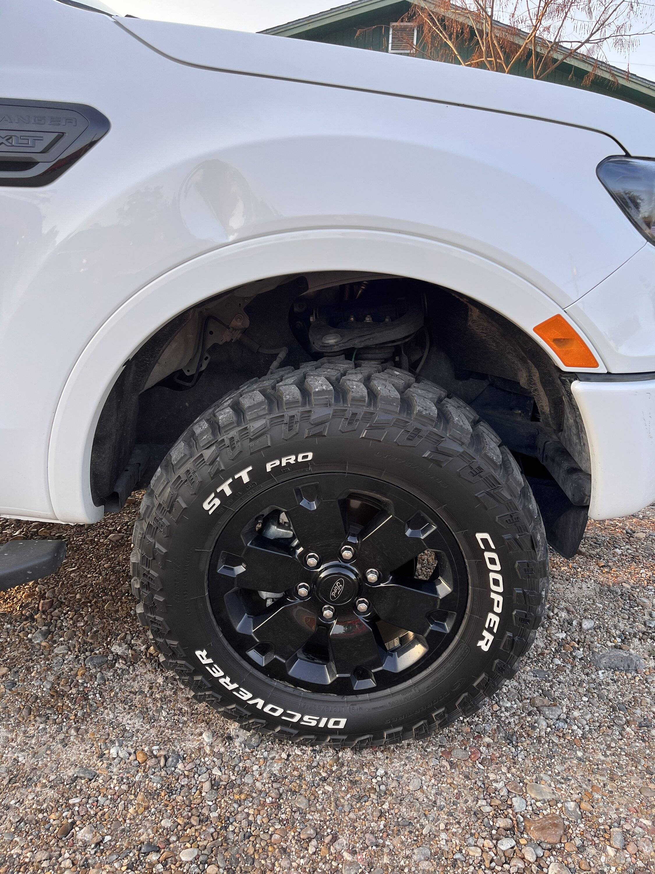 Mud terrains on my 2022 Ford Ranger Cooper Discoverer stt pro 275/65R18 |  2019+ Ford Ranger and Raptor Forum (5th Generation) - Ranger5G.com, image size:2250x3000
