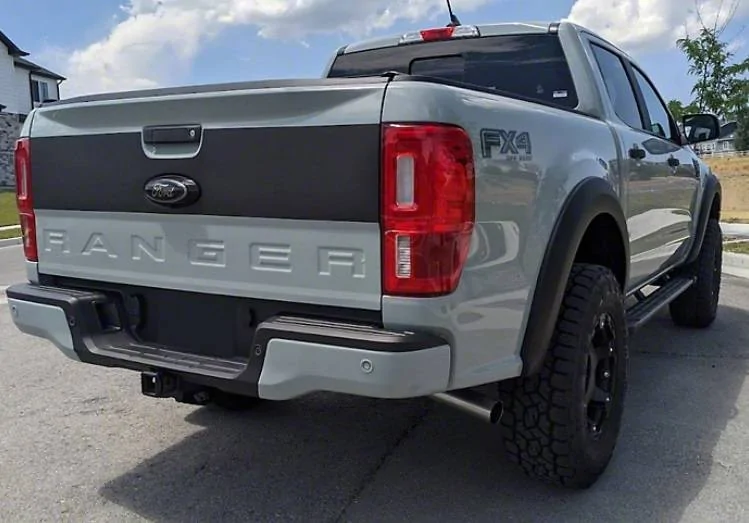 RANGER 2019-2023 SATIN BLACK TAILGATE APPLIQUE-03.webp