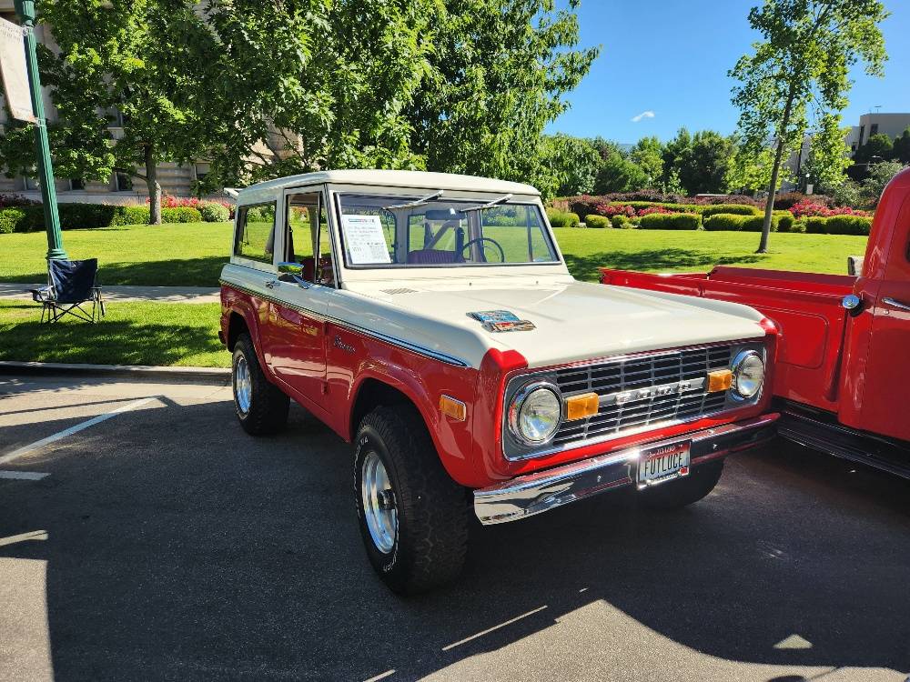 Bronco.jpg