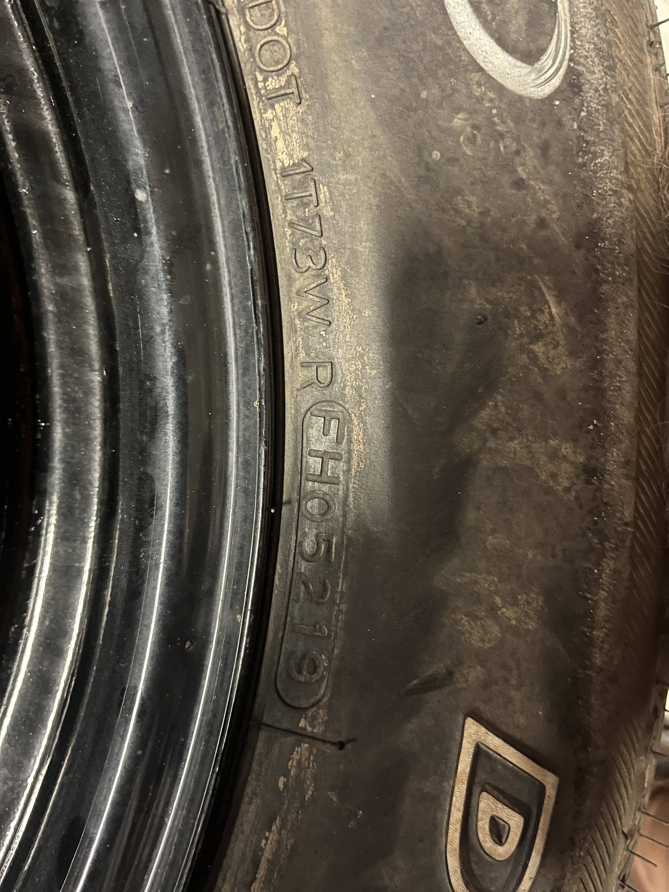 Tire2.jpg
