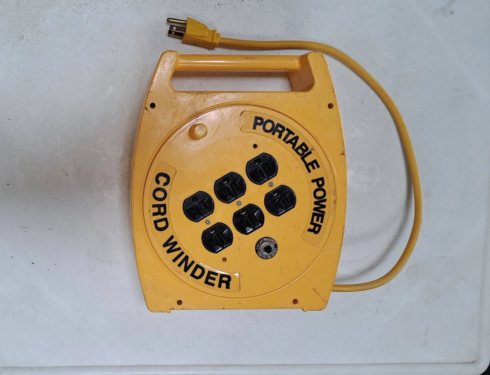 Power cord reel.jpg