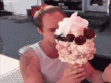 1729781640216-xq.gif