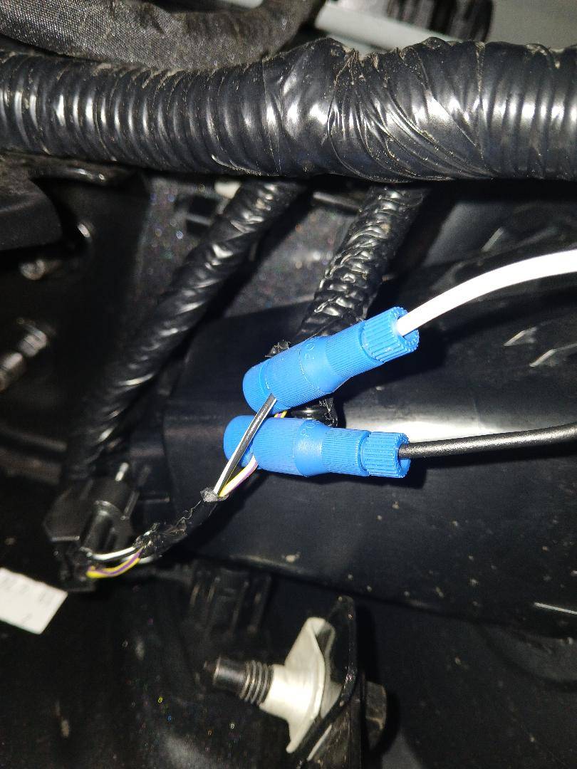 Ranger light connector.jpg