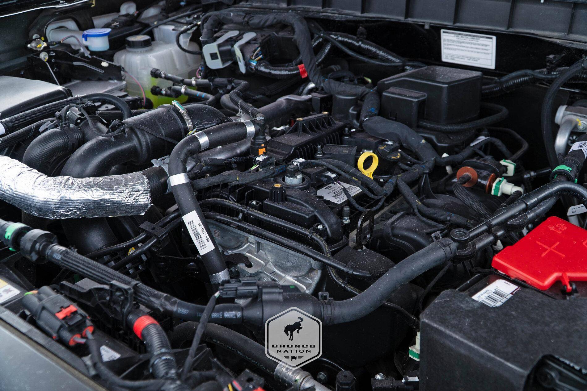 2021-bronco-2-3l-engine-compartment-6-jpg.jpg