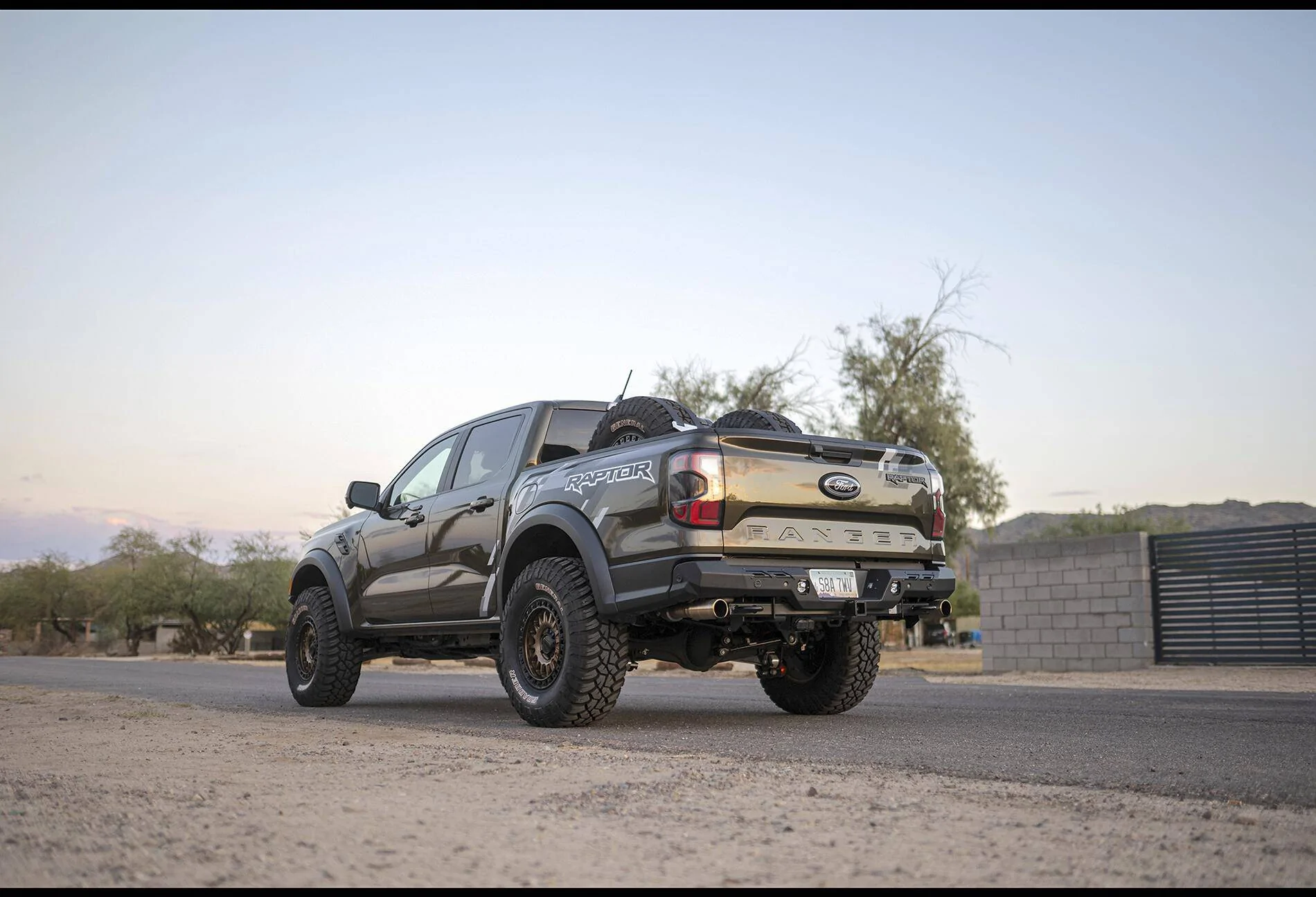 kmc-km552-ims-matte bronze black lip-17x8.webp