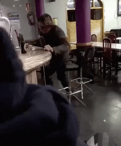 1734986669333-ym.gif