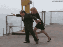 1735748343138-oo.gif