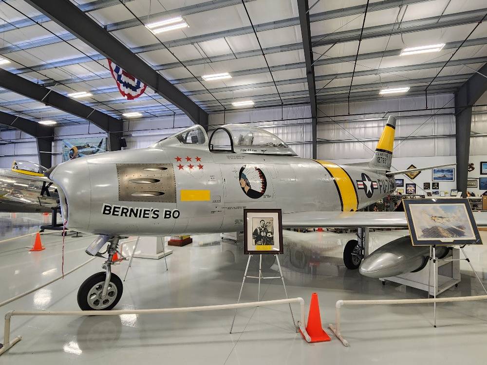 F86.jpg