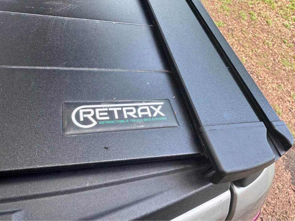 retrax1.jpg