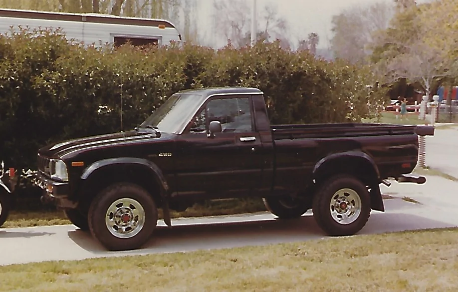 ToyotaSR5-02.webp