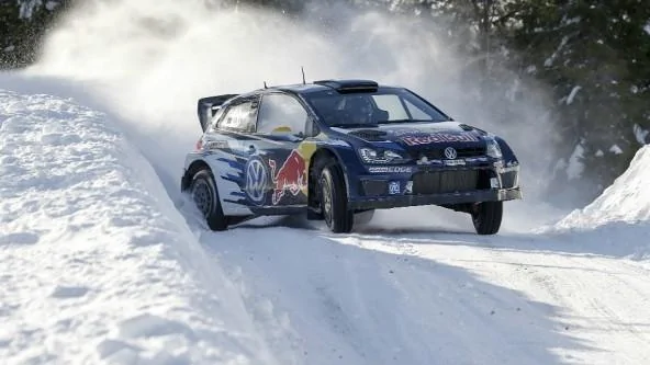 5209_polo-snowbank-sweden-2015_555_592x333.webp