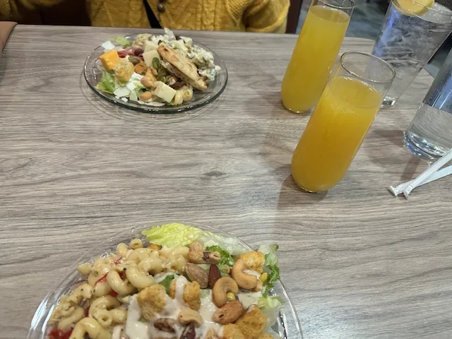 1764281832118-c9.webp