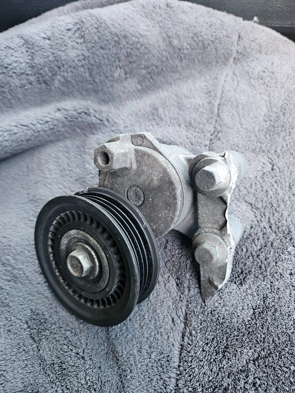 Bracket snapped3jpg.webp