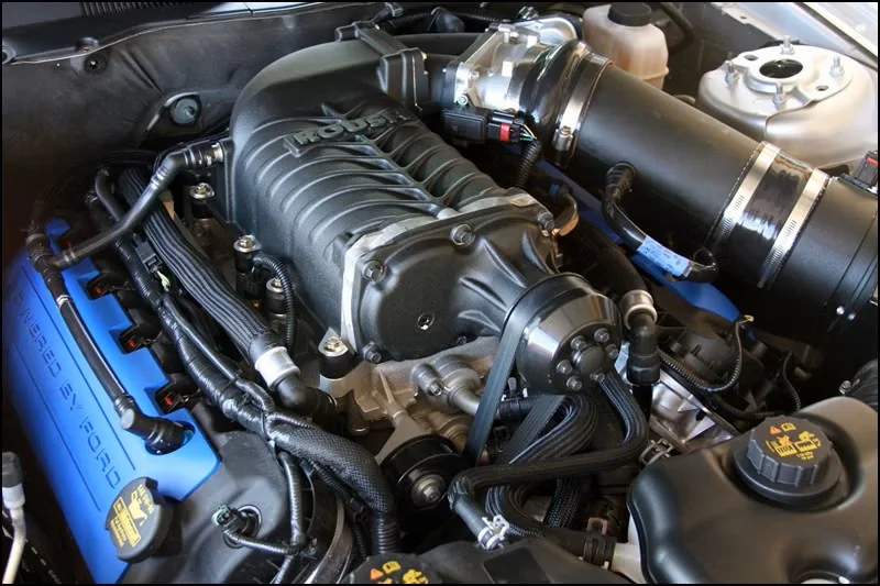 2011-ford-mustang-boss-30-2.webp