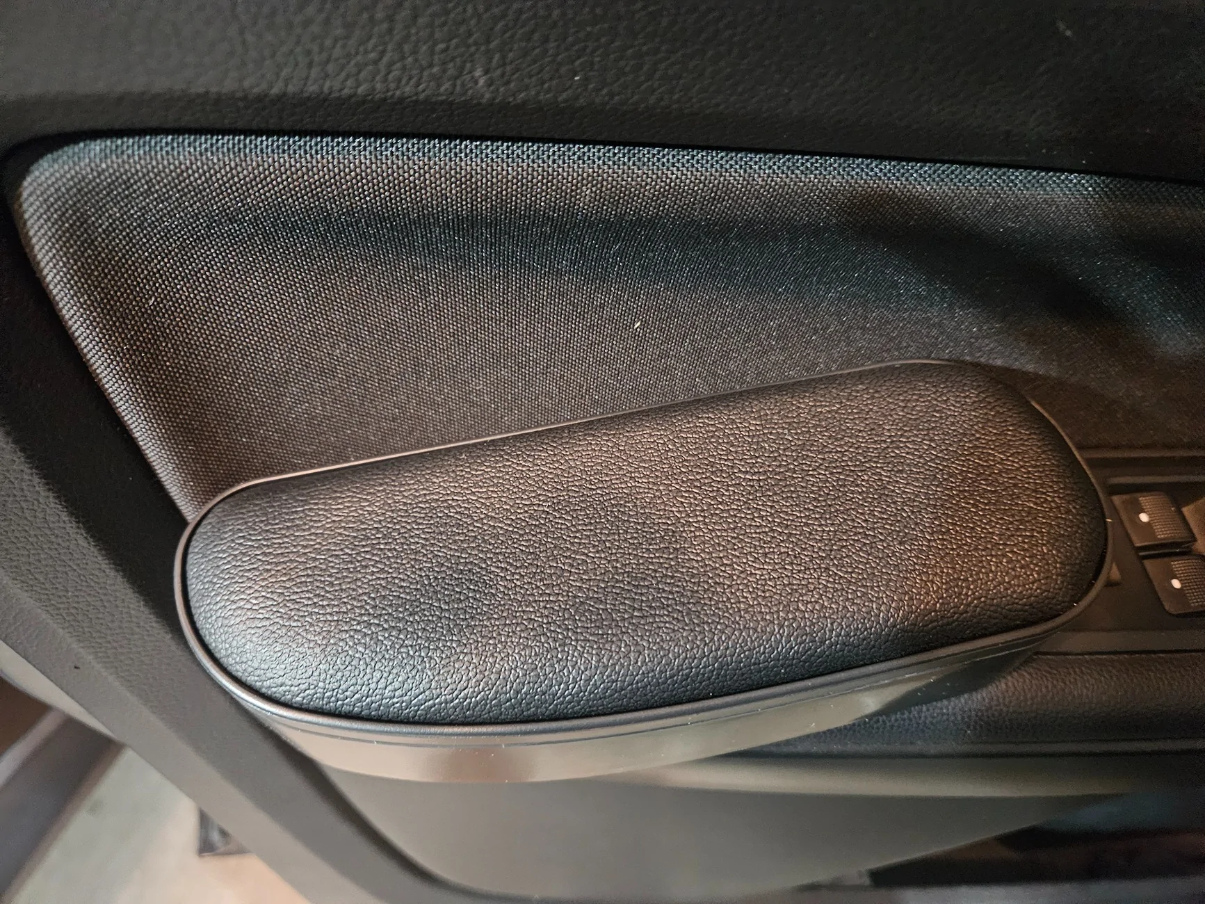 Armrest (3).webp