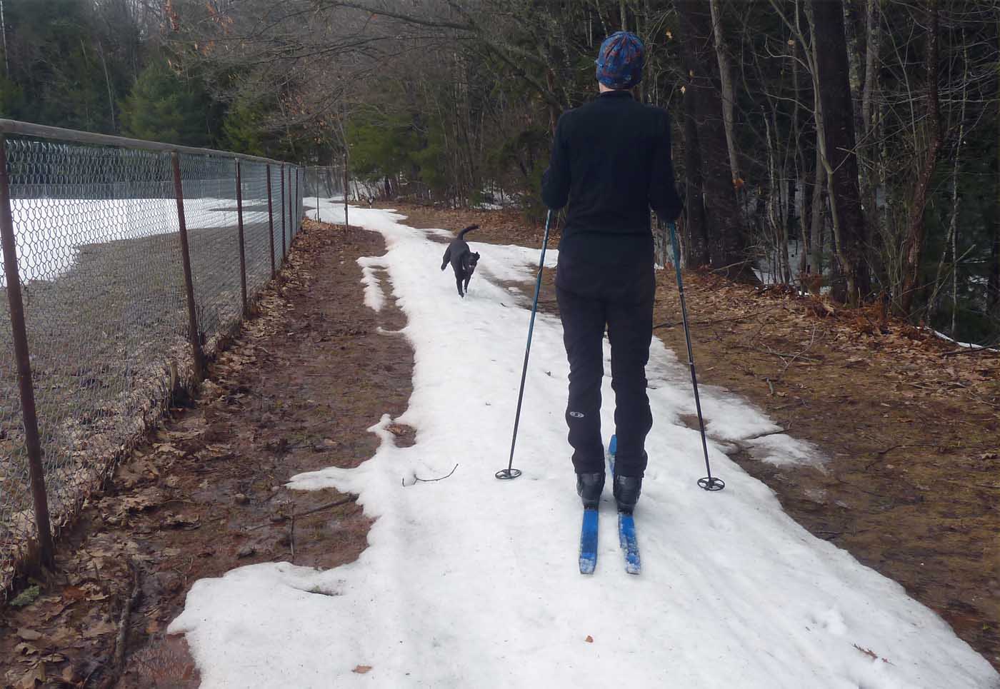 snowchas0502.jpg