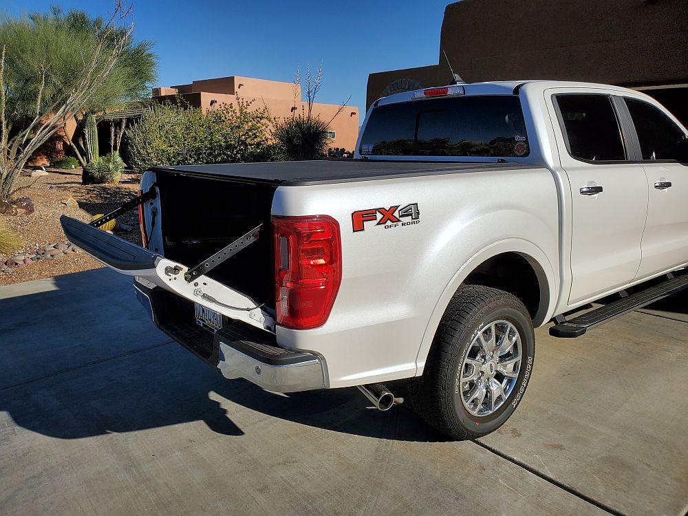 Tailgate Brackets.jpg