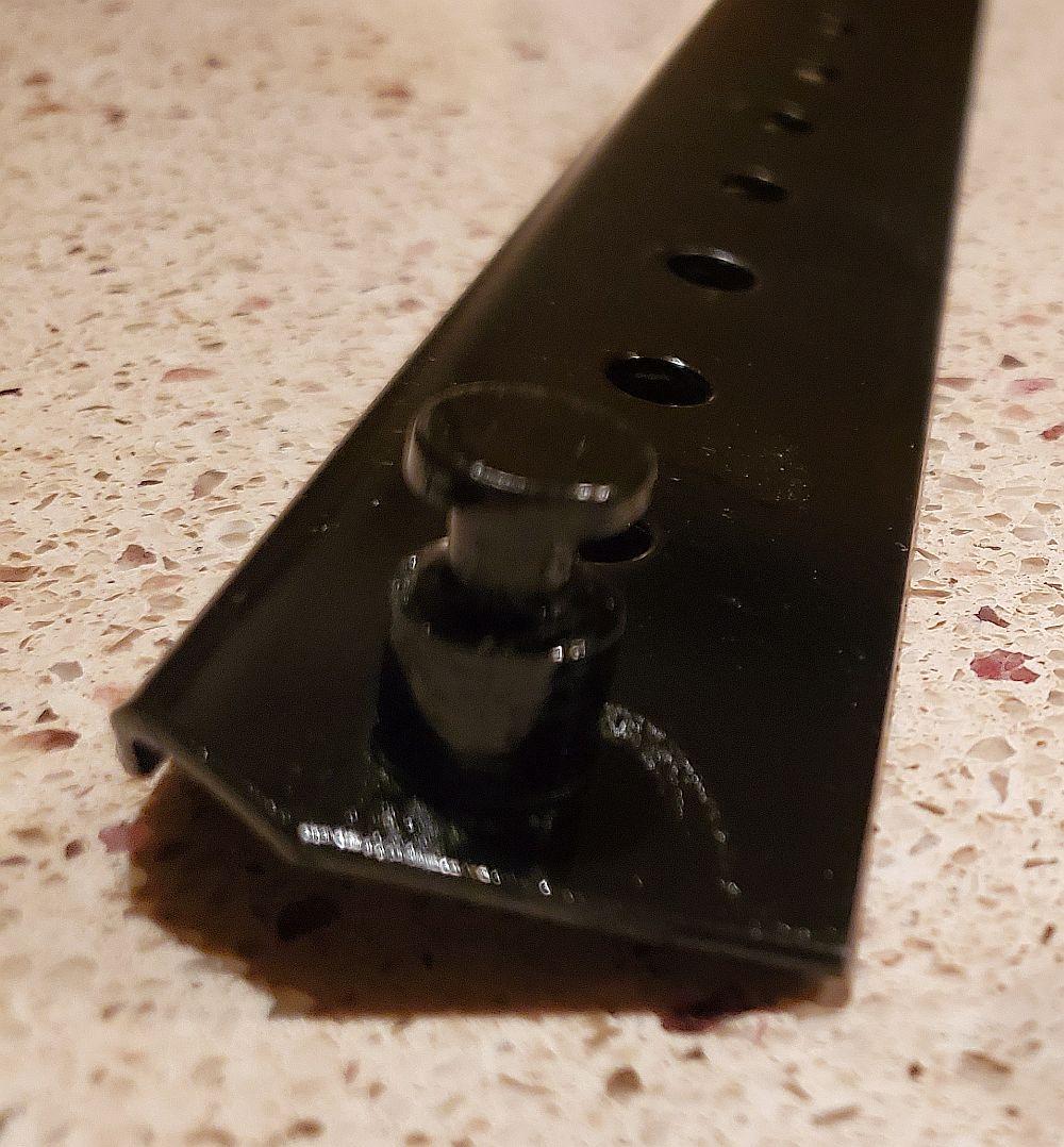 Pin.jpg