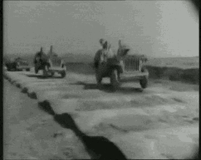 1778549415741-8r.gif