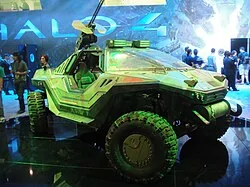 E3_Expo_2012_-_Microsoft_booth_-_Halo_4_warthog.webp
