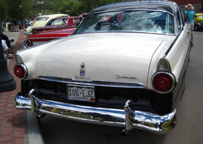 1955-ford2.webp