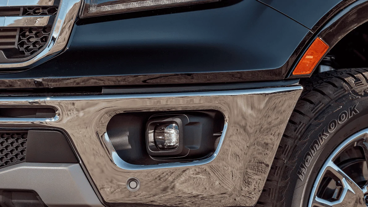 2019-Ford-Ranger-Lariat-4x4-Ecoboost-foglight.webp