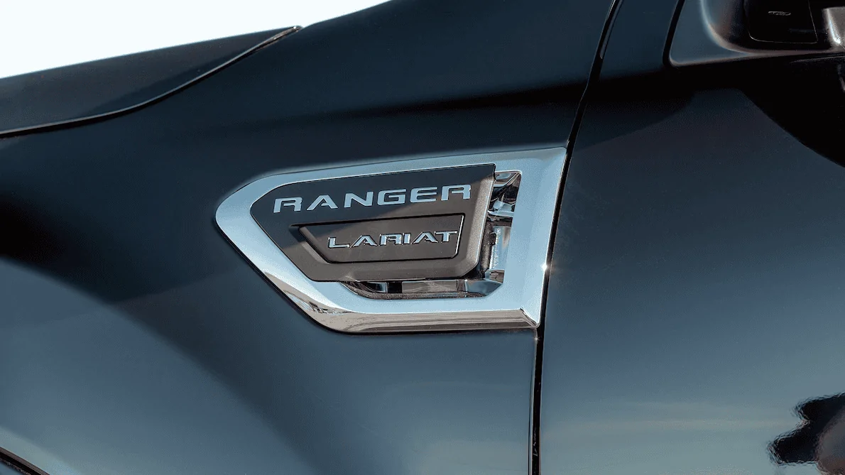 2019-Ford-Ranger-Lariat-4x4-Ecoboost-side-logo.webp