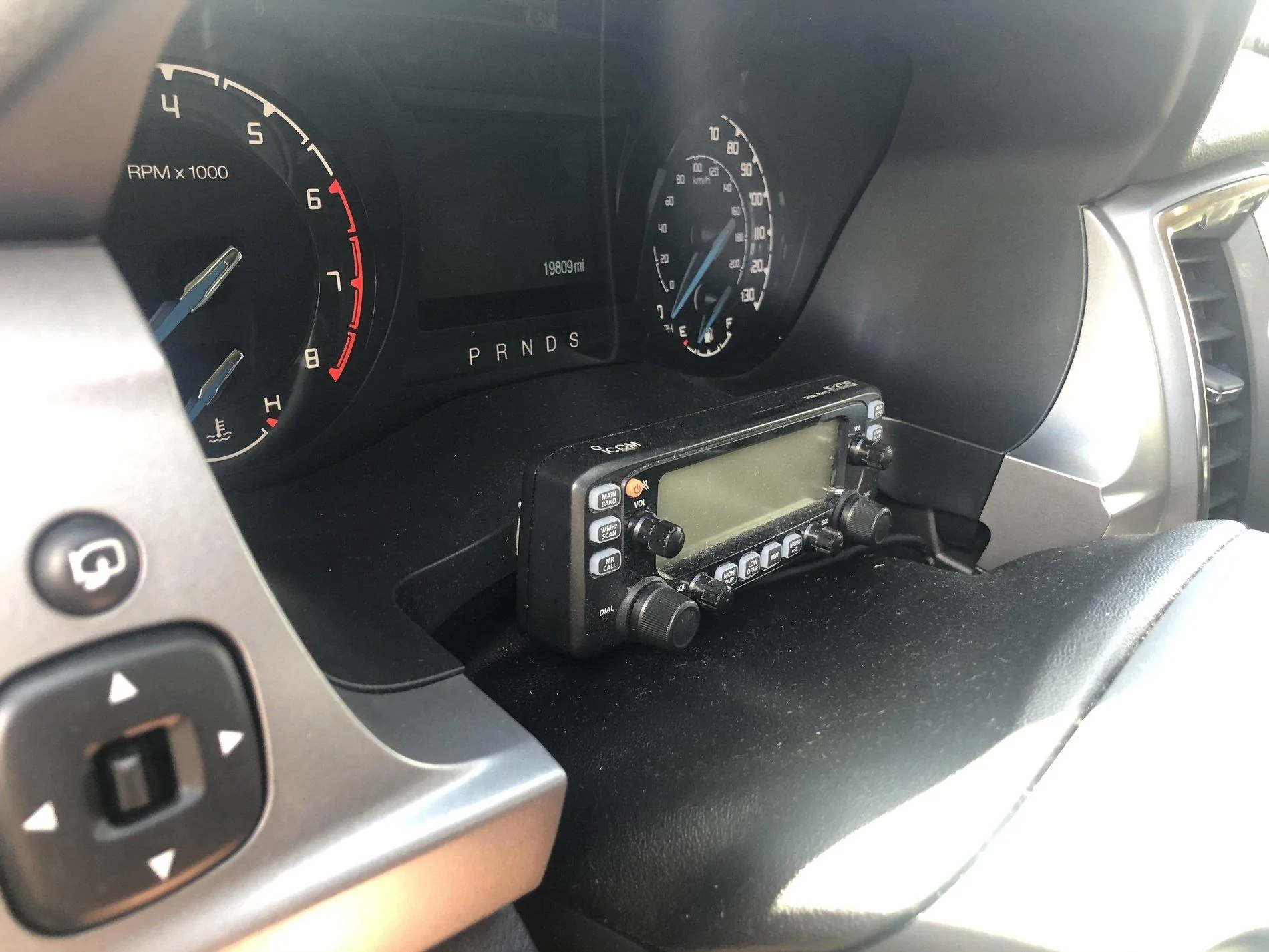 icom 1.jpg