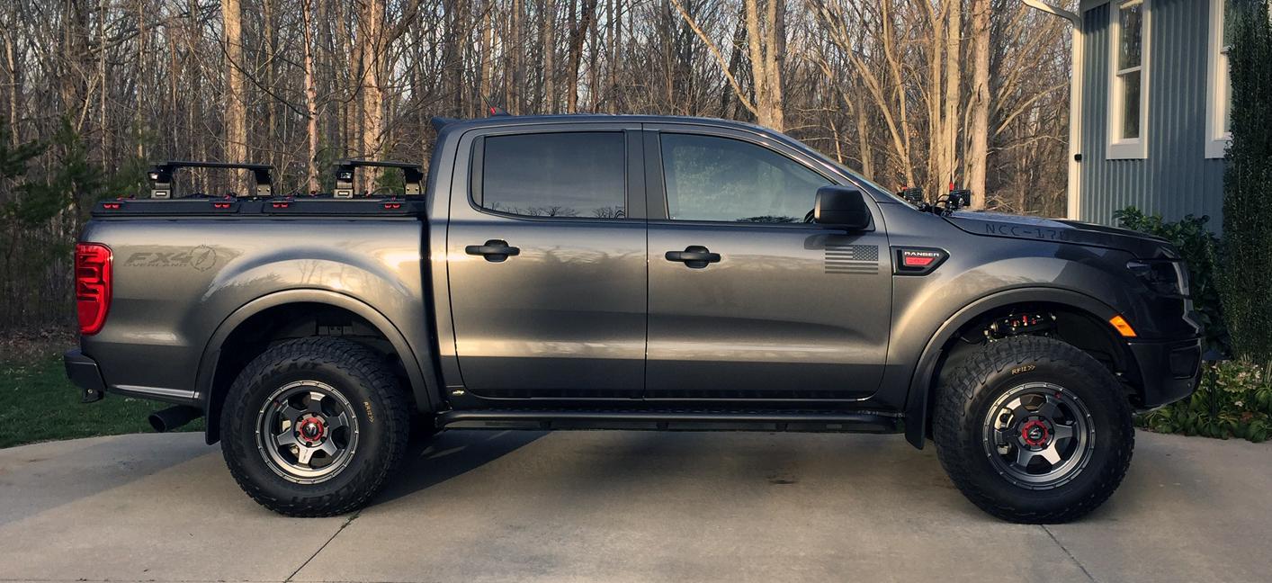 LR4RC2X.jpg