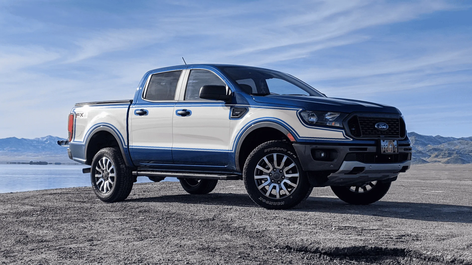 Retro truck.png