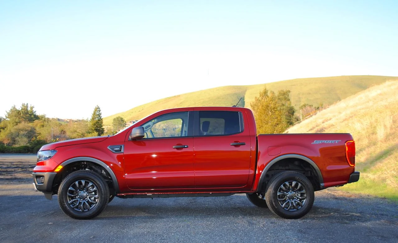 2019-Ford-Ranger-XLT-review-photos-AutoNation-003.webp