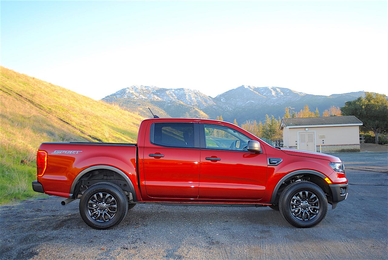 2019-Ford-Ranger-XLT-review-photos-AutoNation-007.jpg