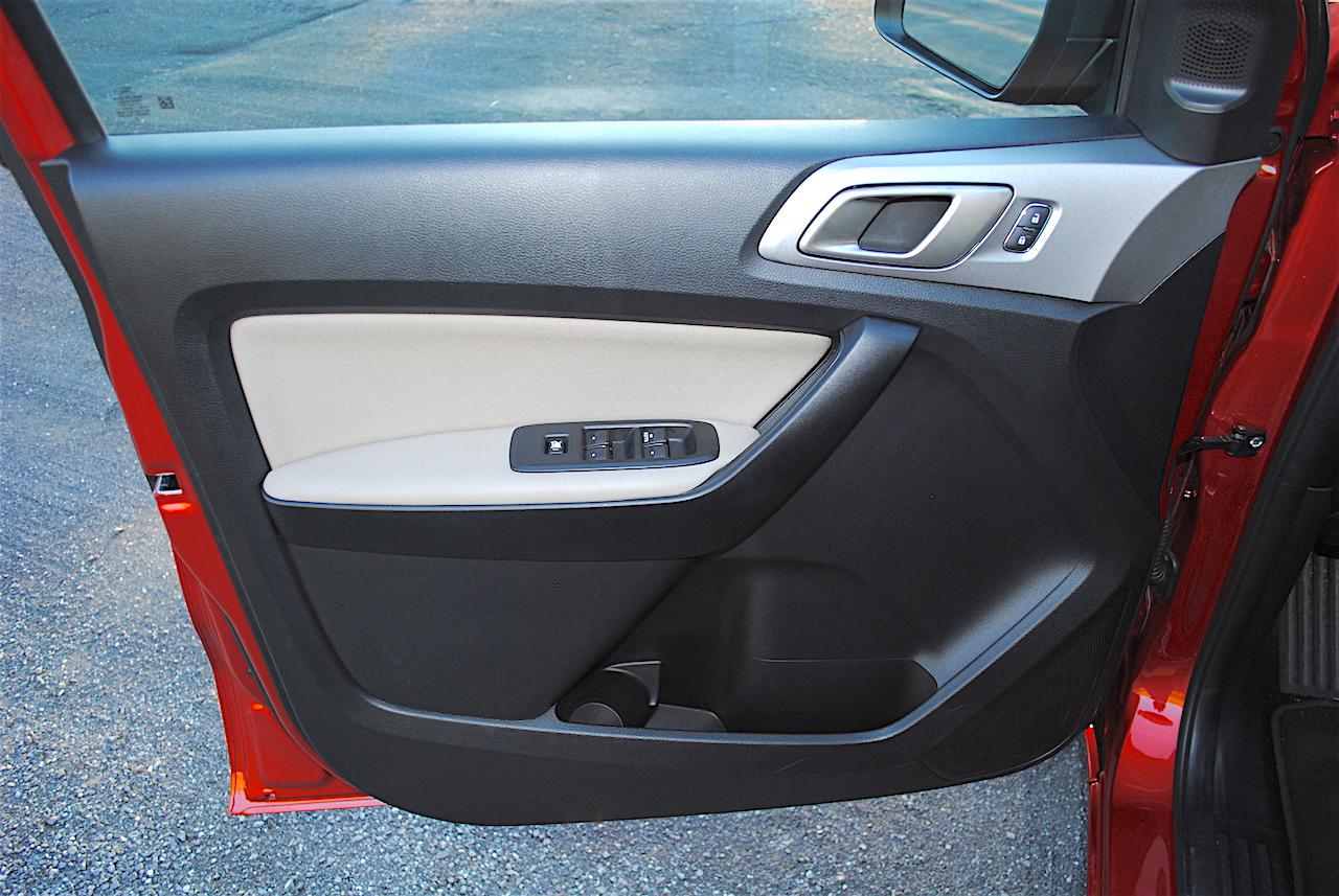 2019-Ford-Ranger-XLT-review-photos-AutoNation-044.jpg
