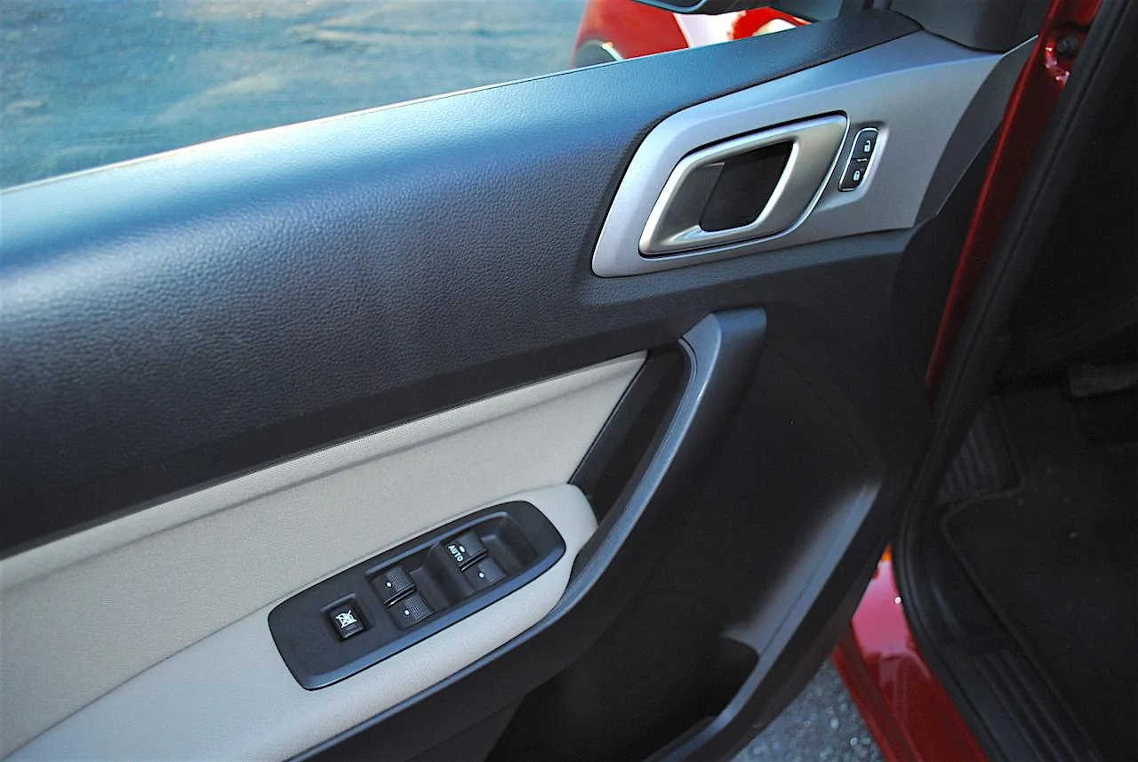 2019-Ford-Ranger-XLT-review-photos-AutoNation-045.webp