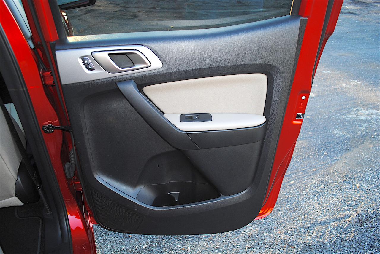 2019-Ford-Ranger-XLT-review-photos-AutoNation-047.jpg