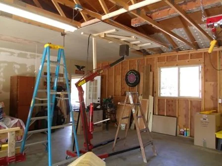 Drywall Hoist Small.JPG