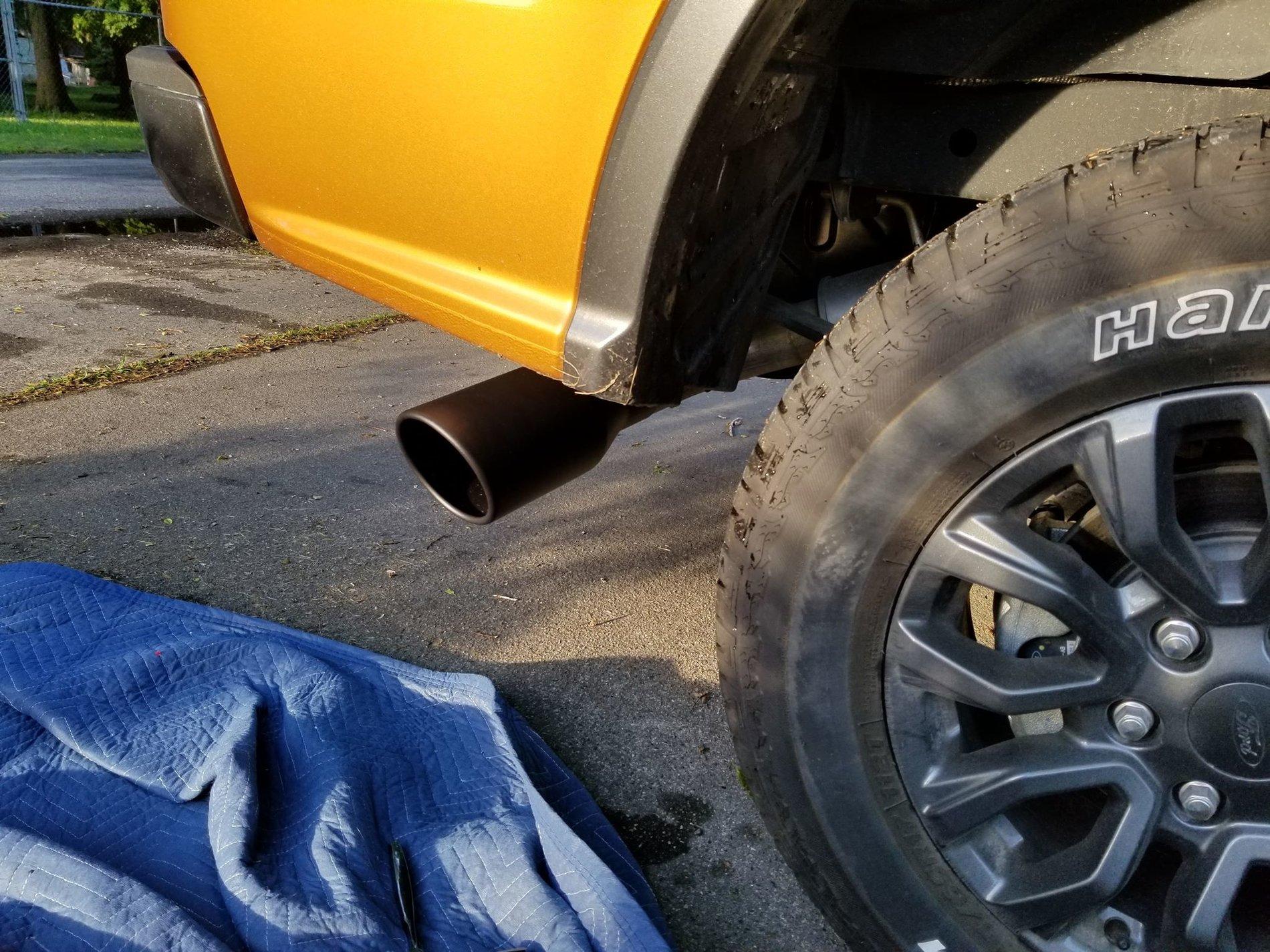 exhaust tip.jpg